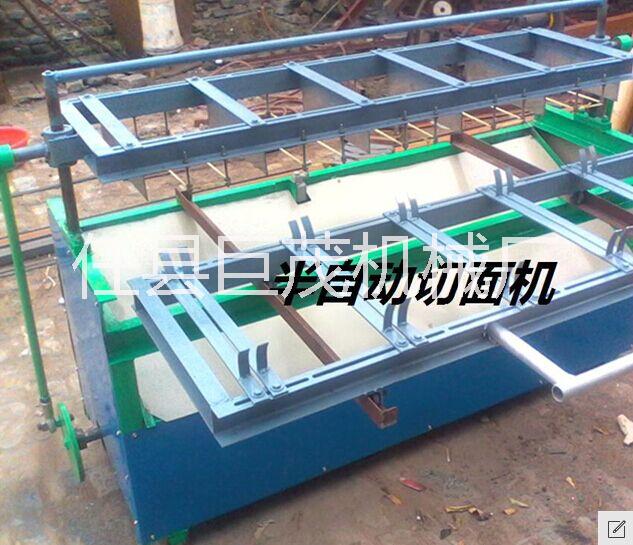 供應(yīng)半自動刀切面機(jī)壓面機(jī)配套產(chǎn)品