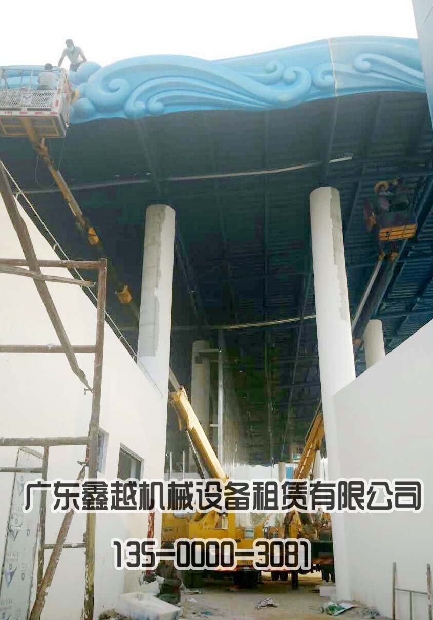 供應(yīng)花都專業(yè)16米高空作業(yè)車出租、花都路燈車租賃電話135-0000-3081