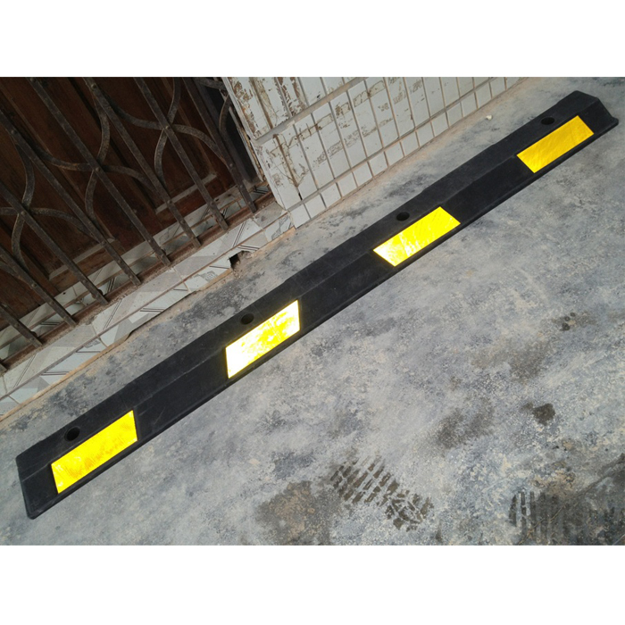 深圳橡塑擋車器2米加厚車輪定位器圖片/深圳橡塑擋車器2米加厚車輪定位器樣板圖 (1)