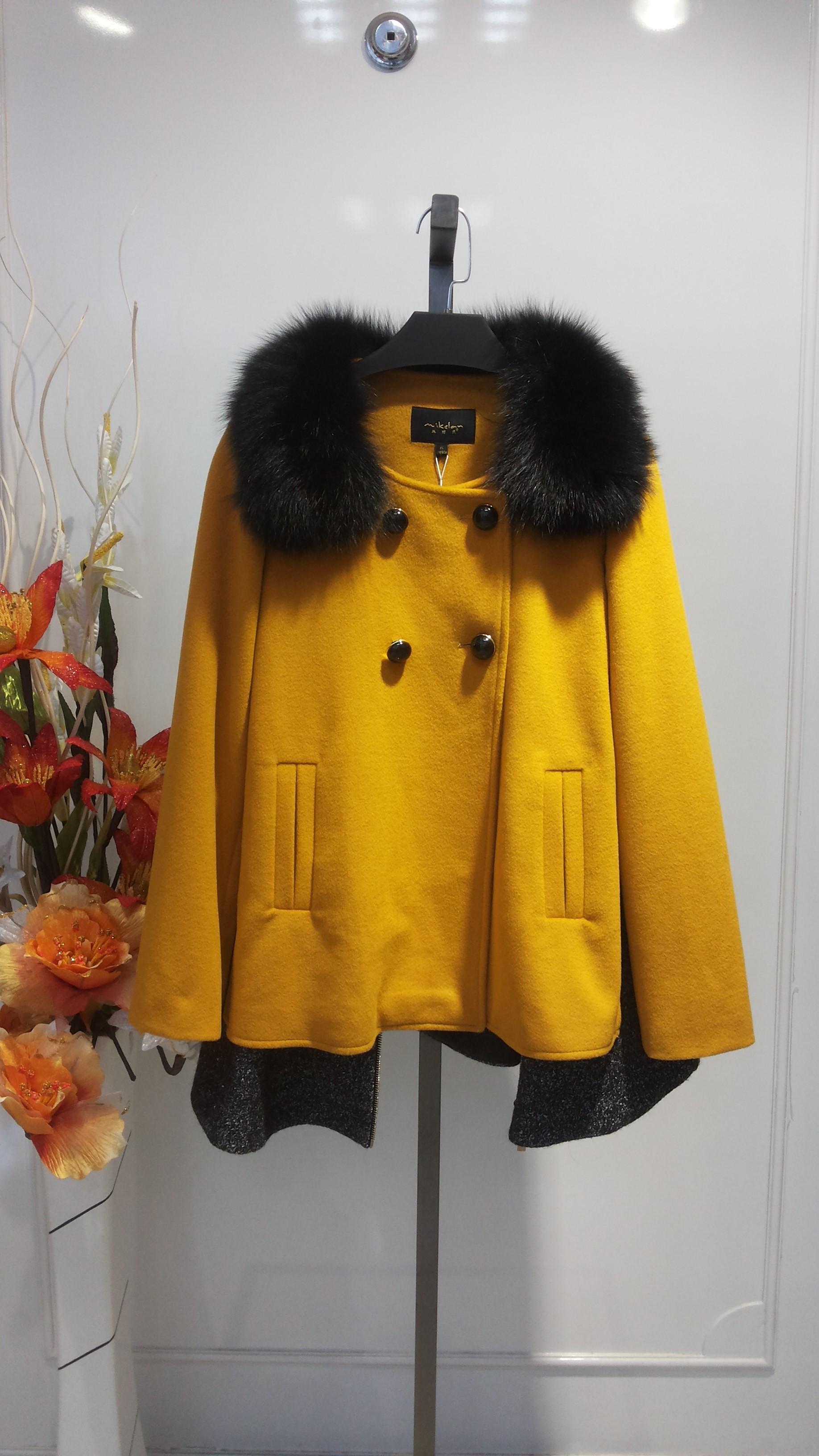 廣州奧琪特品牌服飾秋冬裝尾貨批發(fā)圖片