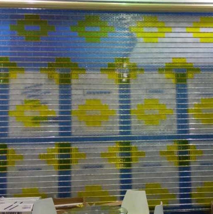 水晶卷簾門的生產(chǎn)廠家圖片