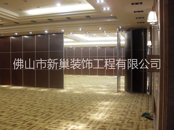 廠家供應(yīng)廣東活動隔斷廣東折疊門隔音環(huán)保材料廣東酒店隔斷鋁合金軌道屏風(fēng)