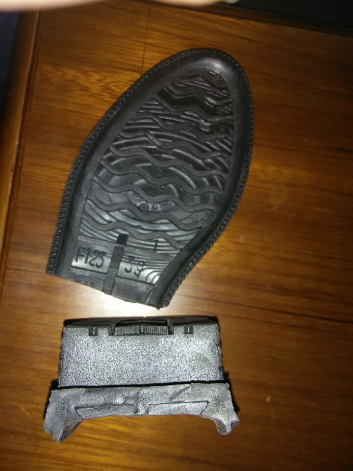 TPR鞋底發(fā)泡劑/TPR黃白發(fā)泡圖片