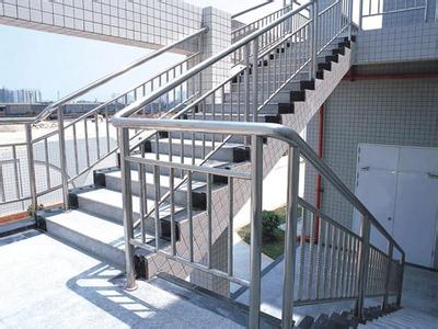 樓梯 閣樓 樓梯扶手