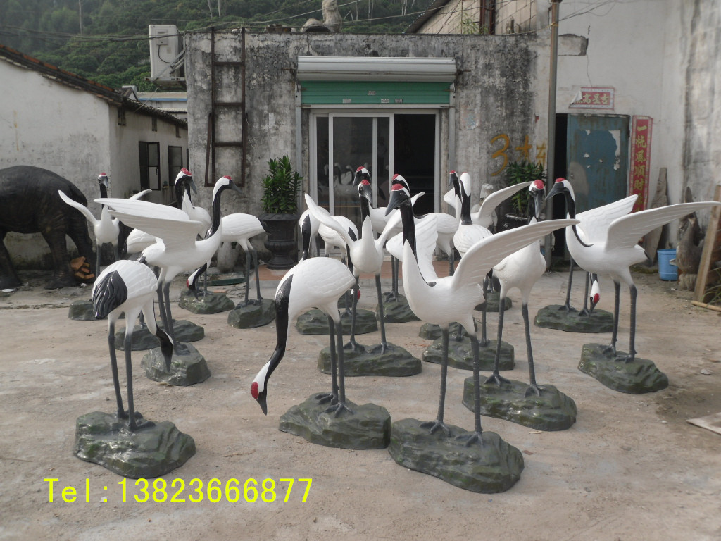 玻璃鋼仙鶴景觀雕塑圖片