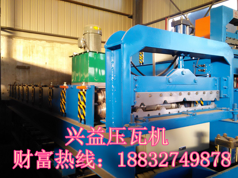 840型彩鋼壓瓦機(jī)圖片/840型彩鋼壓瓦機(jī)樣板圖 (1)