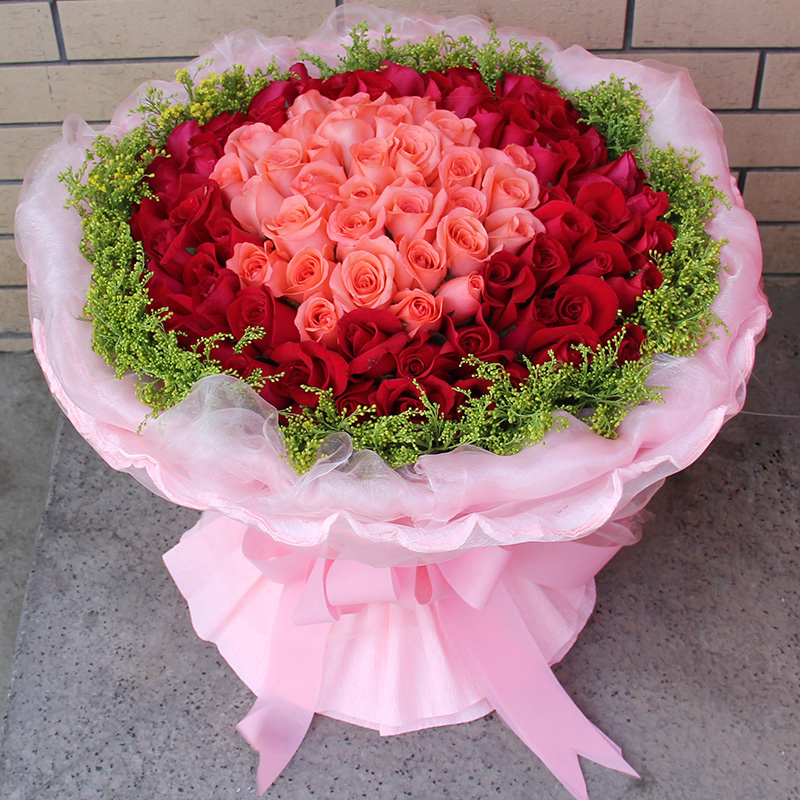 供應(yīng)99玫瑰花送到泰國馬來西亞【三月花城國際鮮花速遞】網(wǎng)上訂花送吉隆坡【檳城】普吉島鮮花速遞