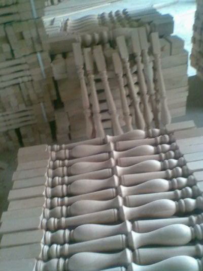 實(shí)木樓梯立柱扶手圖片/實(shí)木樓梯立柱扶手樣板圖 (2)