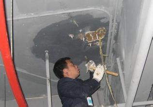 供应用于防水补漏的深圳防水补漏工程施工及钢结构厂房防锈防腐图片