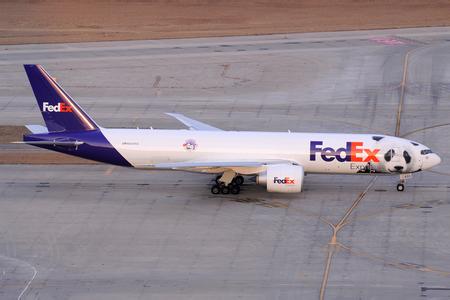 青島機(jī)場快遞進(jìn)口清關(guān)代理圖片/青島機(jī)場快遞進(jìn)口清關(guān)代理樣板圖 (2)