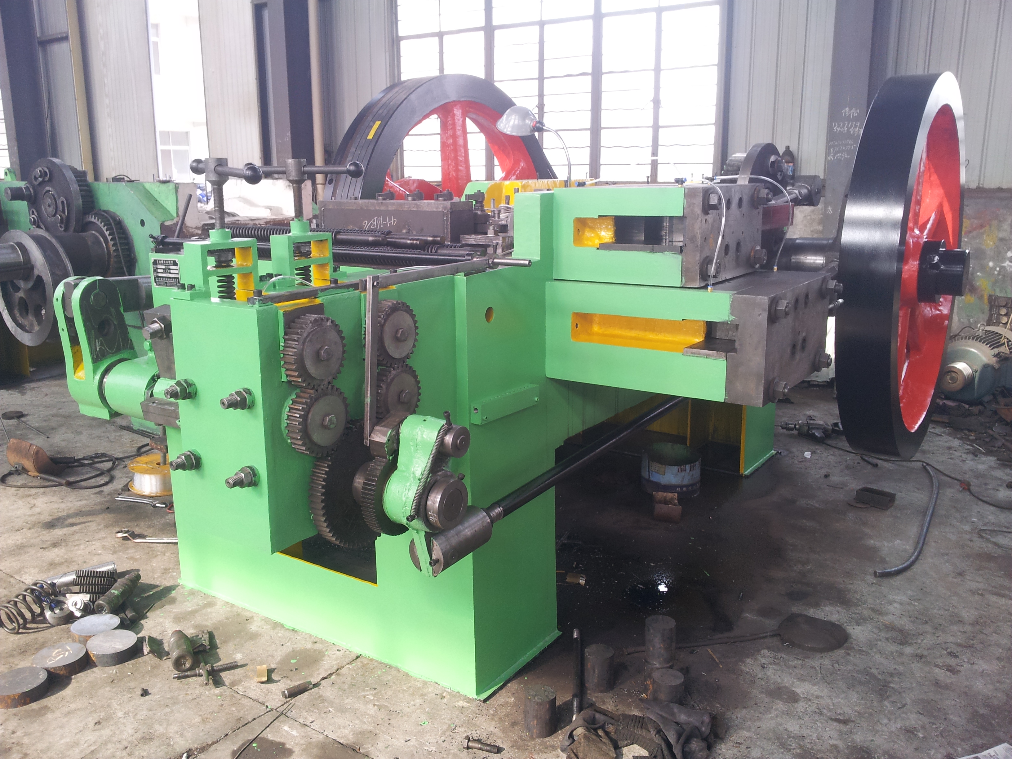 供應(yīng)自動(dòng)螺母冷鐓機(jī)，螺母冷鐓機(jī)價(jià)格，螺母冷鐓機(jī)哪里有