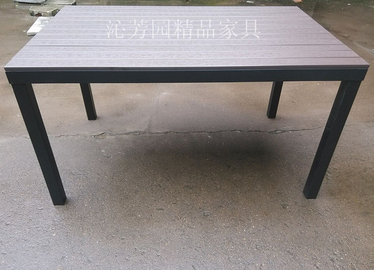 戶(hù)外休閑塑木家具防腐室內(nèi)園林餐桌圖片