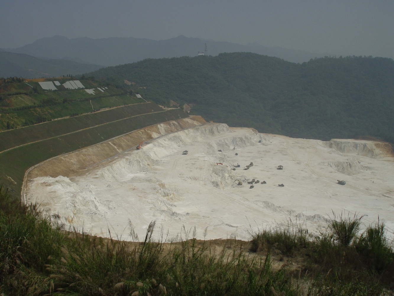 供应用于涂料的高岭土，300到4000目煅烧高岭土