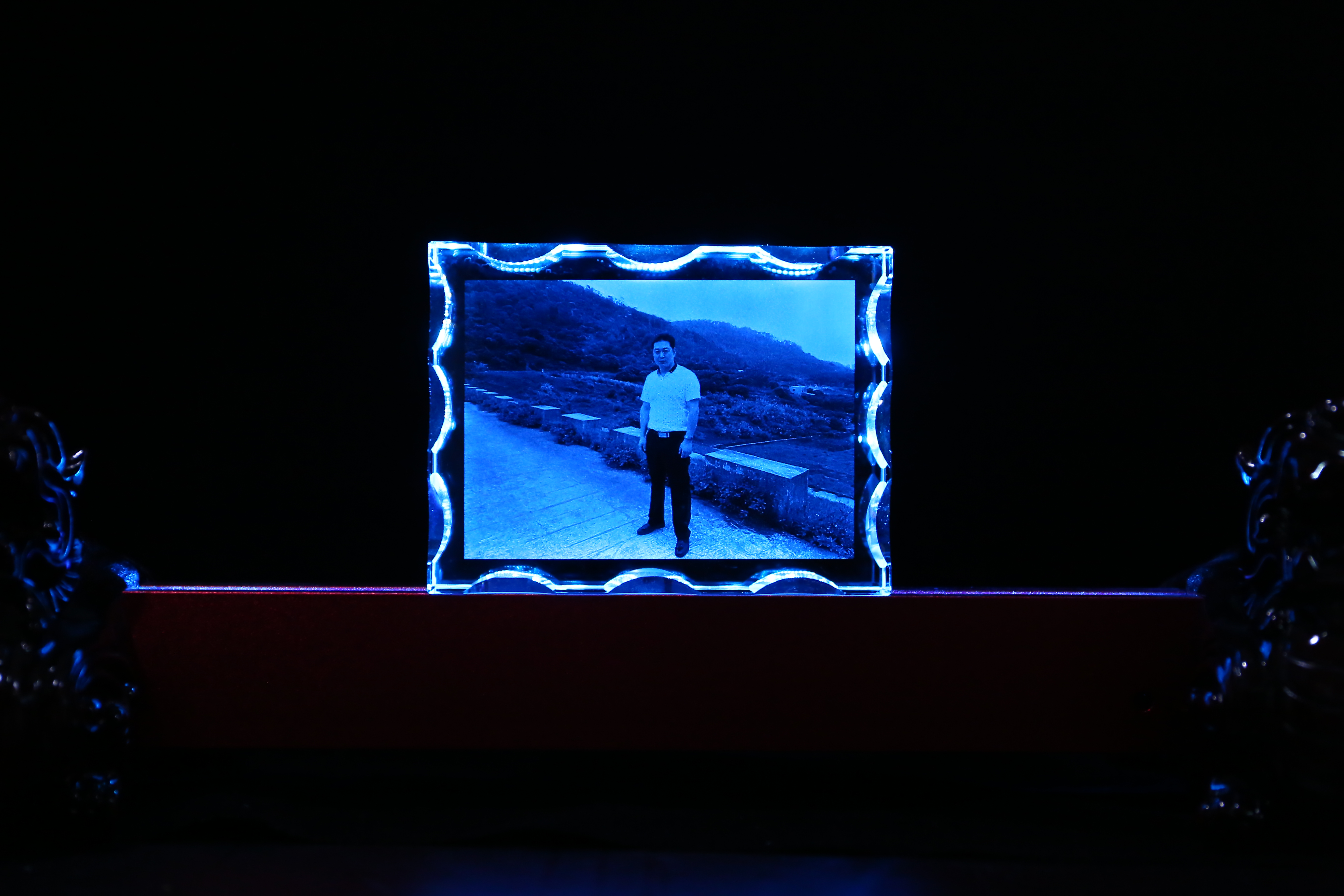 水晶玻璃亞克力激光內(nèi)雕加工定制圖片/水晶玻璃亞克力激光內(nèi)雕加工定制樣板圖 (4)