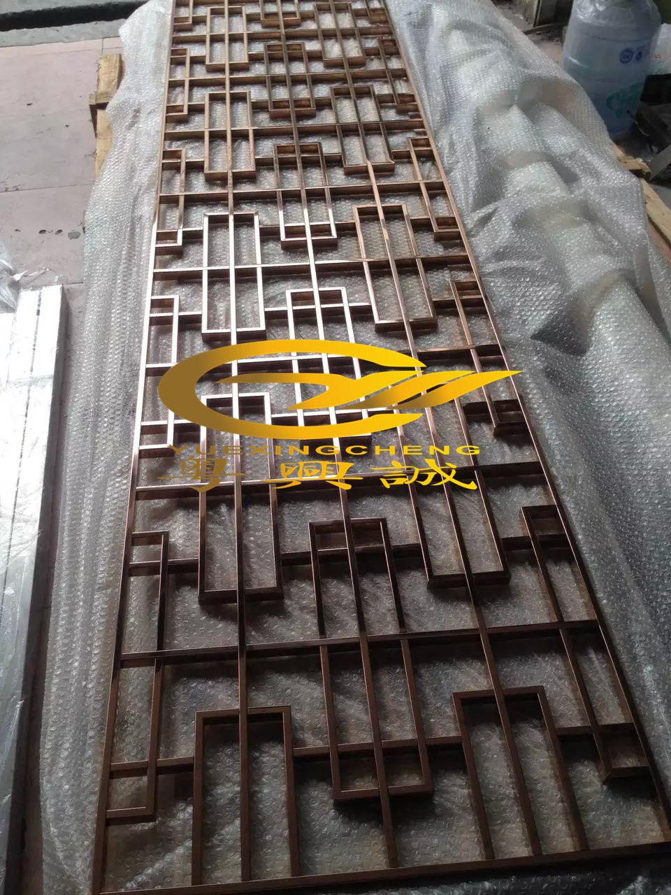 湖北襄樊高檔酒店裝飾不銹鋼屏風(fēng)圖片/湖北襄樊高檔酒店裝飾不銹鋼屏風(fēng)樣板圖 (4)