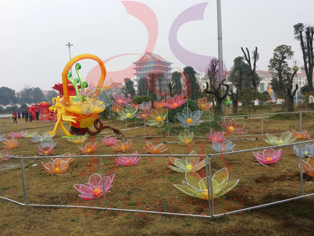 中秋節(jié)花燈生產(chǎn)廠家公園燈展到客戶現(xiàn)場制作免費提供設(shè)計策劃