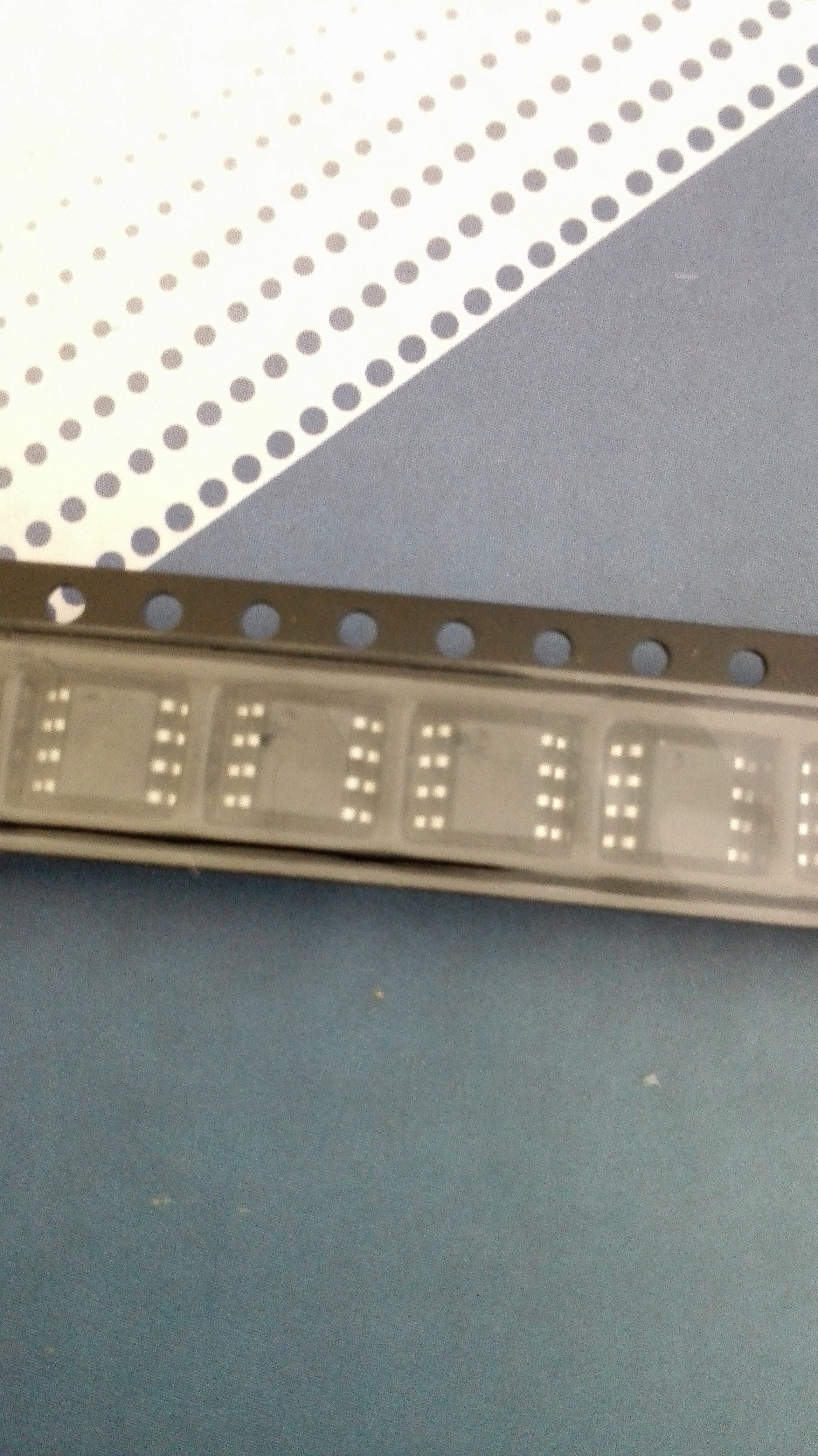 高壓線性調(diào)光IC圖片/高壓線性調(diào)光IC樣板圖 (1)