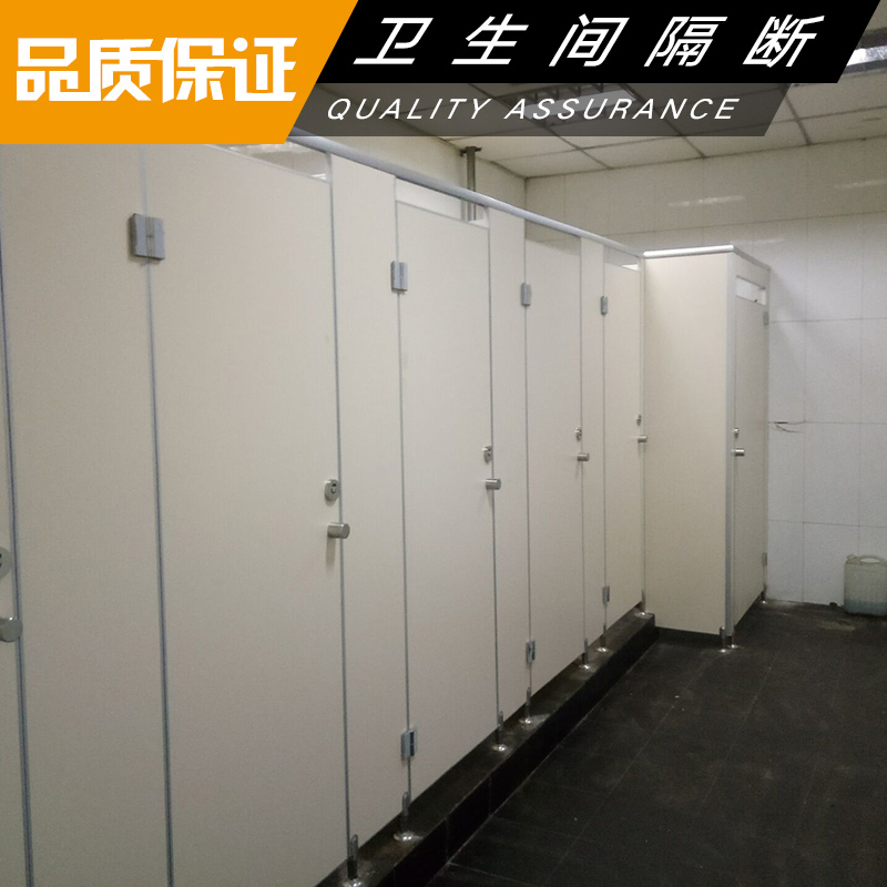 衛(wèi)生間隔斷安裝圖片/衛(wèi)生間隔斷安裝樣板圖 (4)