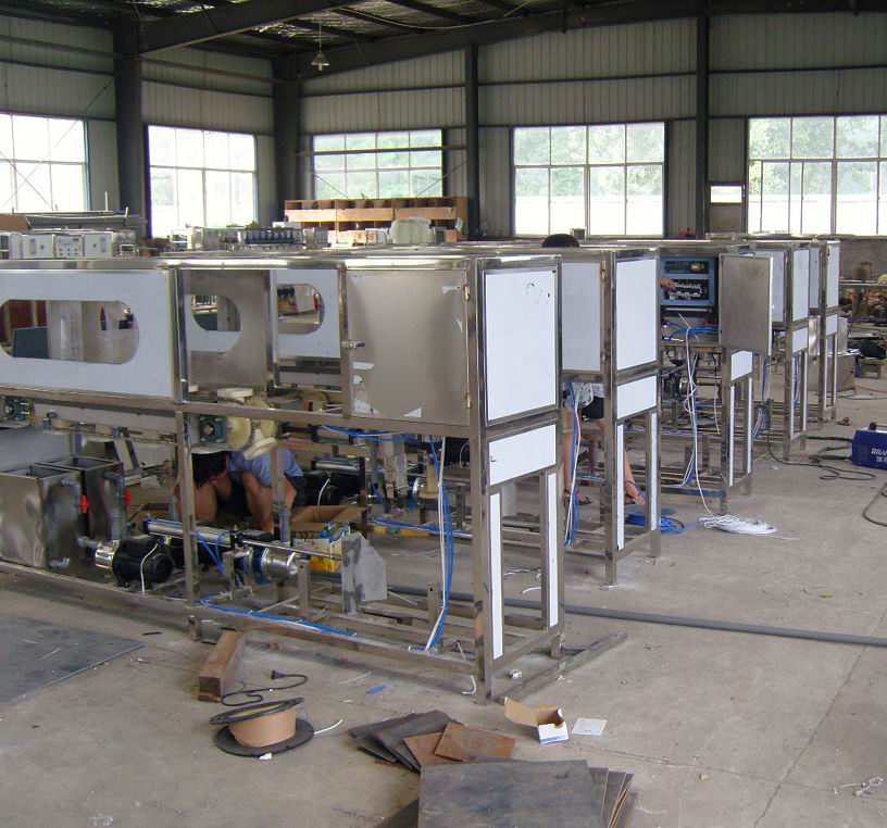 桶裝飲用水灌裝機(jī)圖片/桶裝飲用水灌裝機(jī)樣板圖 (3)