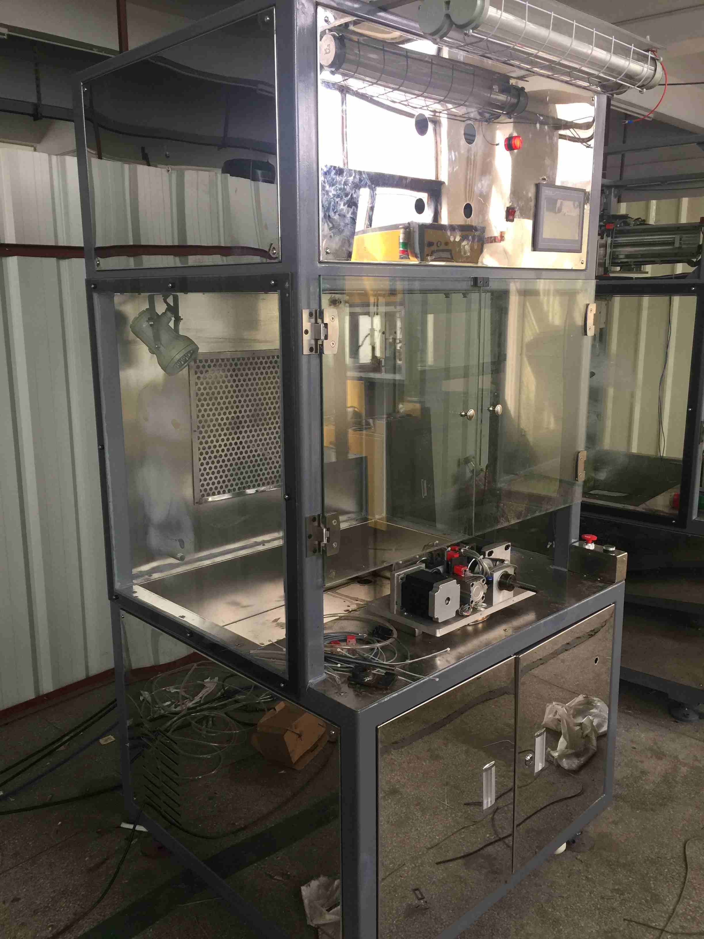 東莞自動噴油機廠家邊模自動噴油機