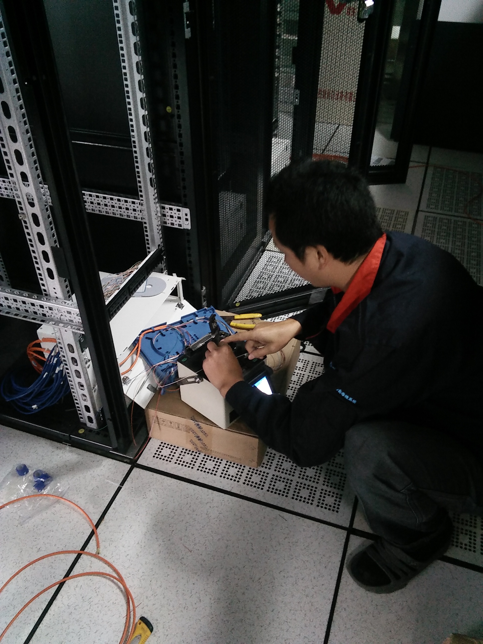 南昌光纖熔接,光纜續(xù)接,光纜搶修200元起步價(jià) 光纜續(xù)接,光纜搶修，光纖入戶