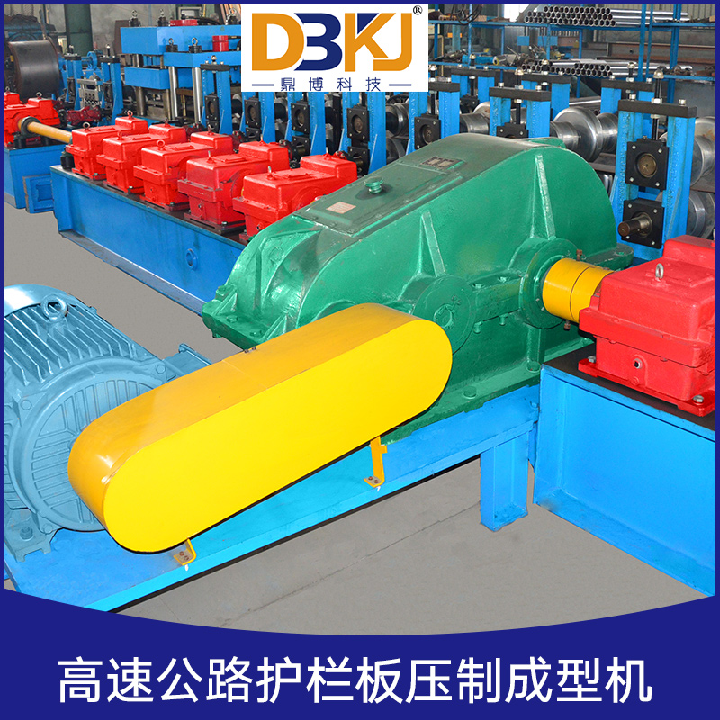 高速公路護(hù)欄板設(shè)備圖片/高速公路護(hù)欄板設(shè)備樣板圖 (3)