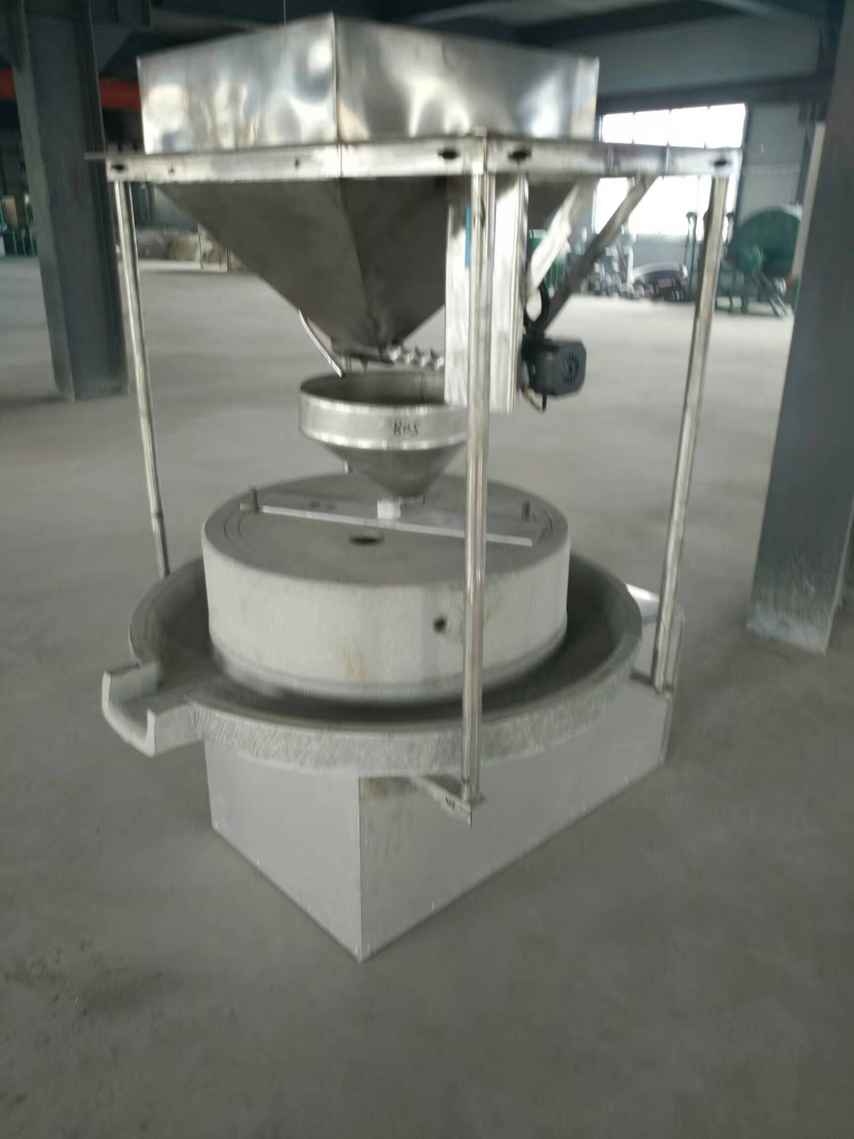 商用豆?jié){豆腐機(jī)磨漿機(jī)煎餅果子小豆腐青石石磨機(jī) 電動石磨