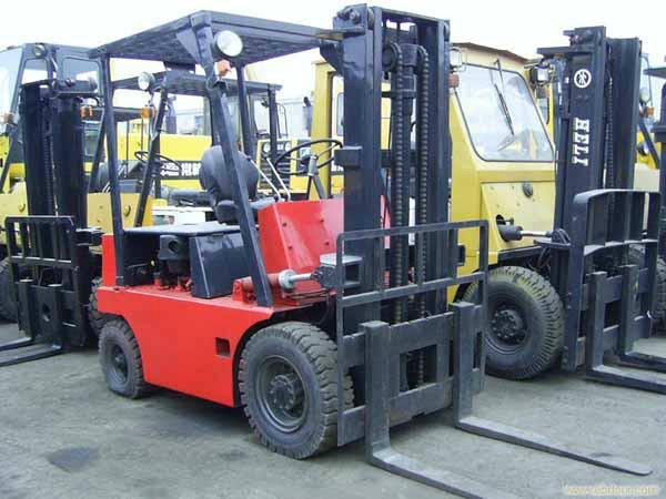 叉車(chē)出租隨車(chē)吊車(chē)出租圖片/叉車(chē)出租隨車(chē)吊車(chē)出租樣板圖 (3)