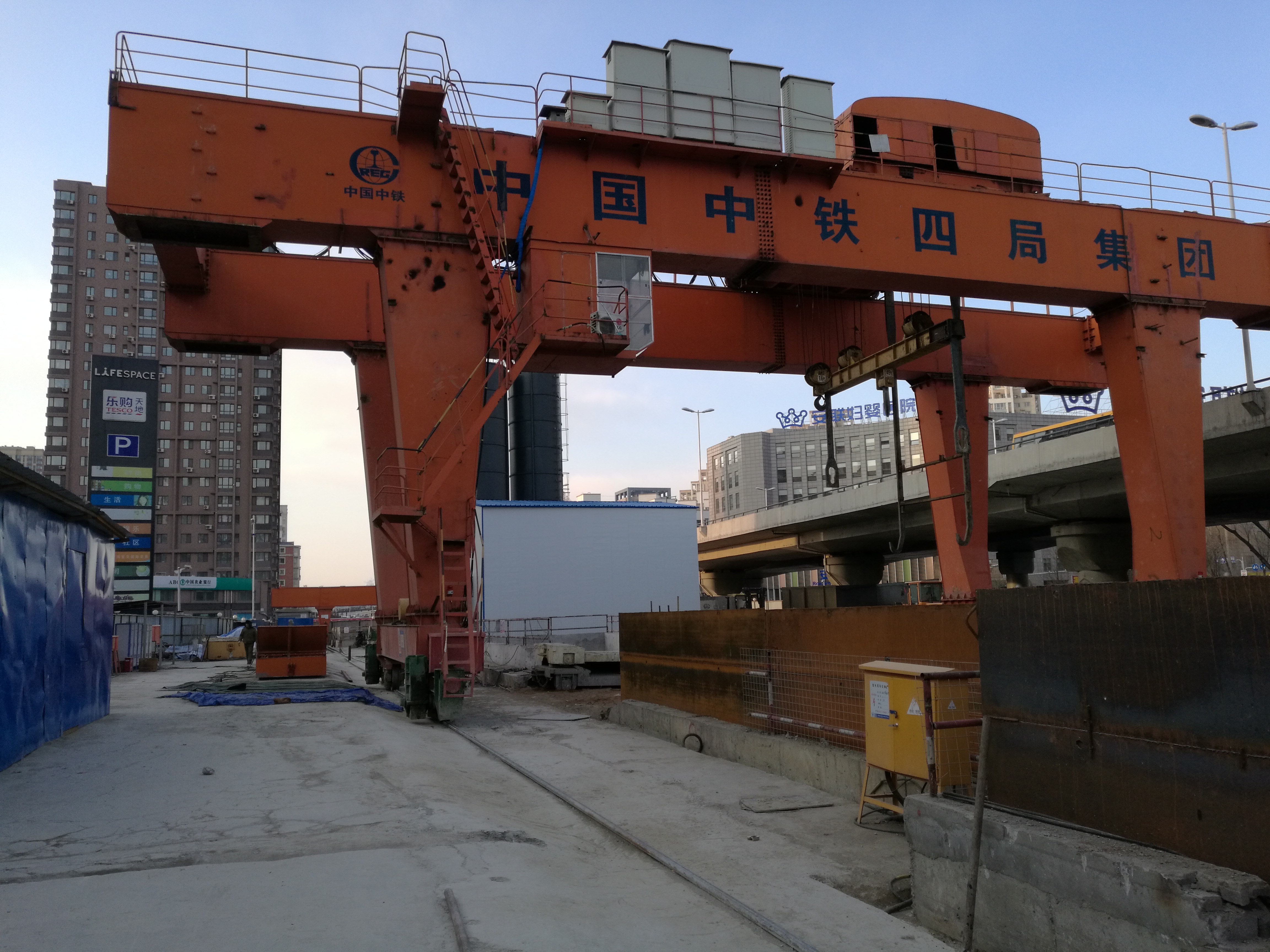 門式起重機(jī)制造圖片/門式起重機(jī)制造樣板圖 (2)