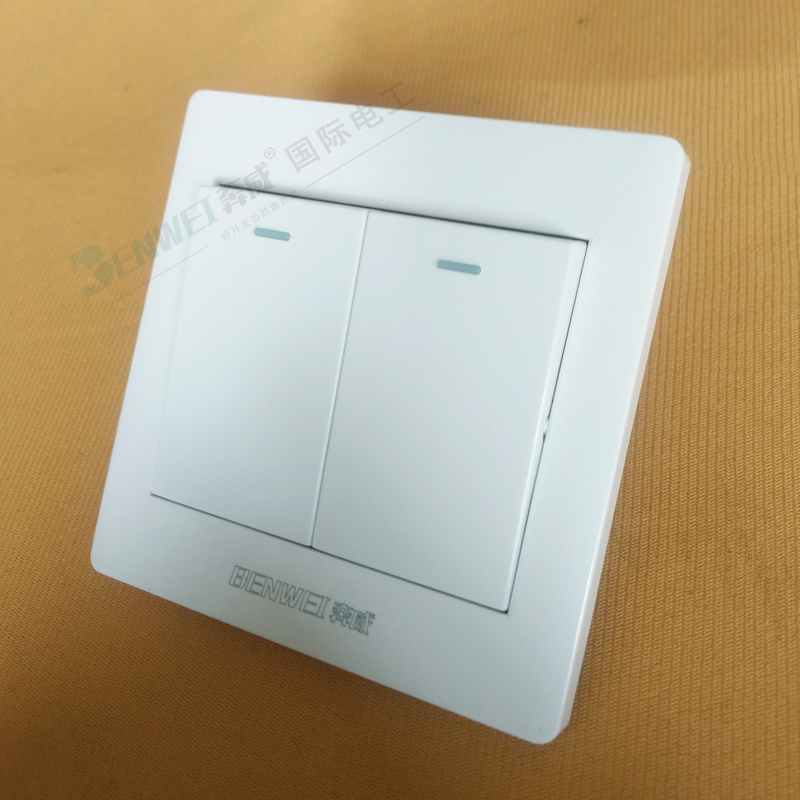 工程墻壁開關(guān)面板圖片