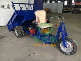 果哈哈多功能果園打藥機(jī)圖片