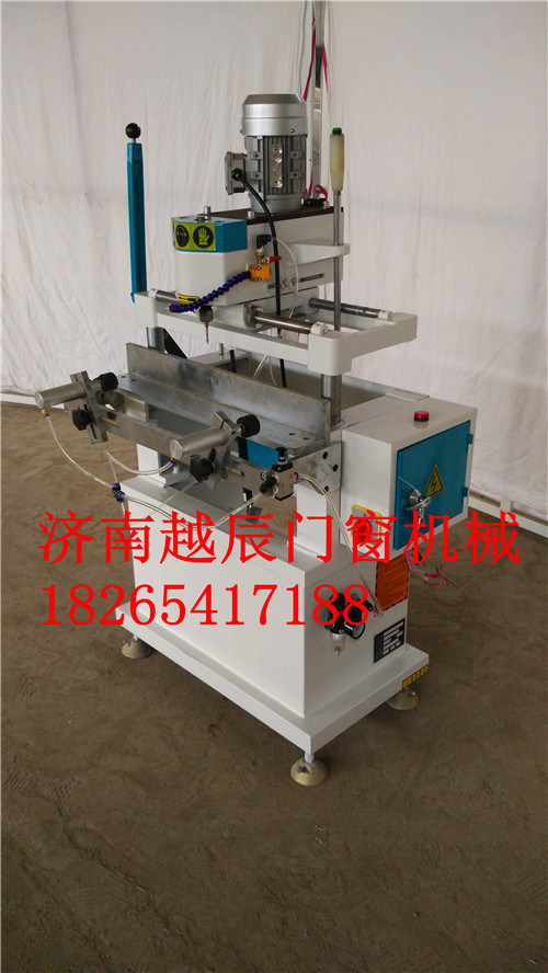 斷橋鋁門窗仿型銑床圖片