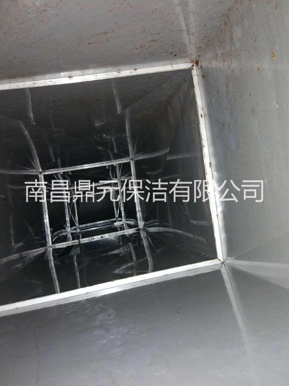 東鄉(xiāng)酒店食堂油煙管道風(fēng)機(jī)凈化器清洗公司報(bào)價(jià)