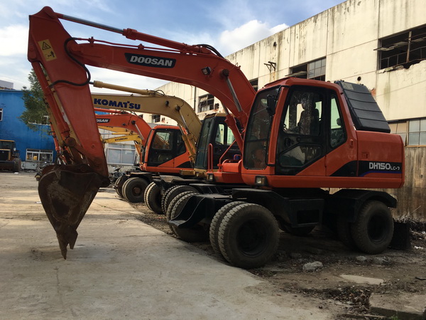 上海二手挖掘機(jī)圖片/上海二手挖掘機(jī)樣板圖 (2)