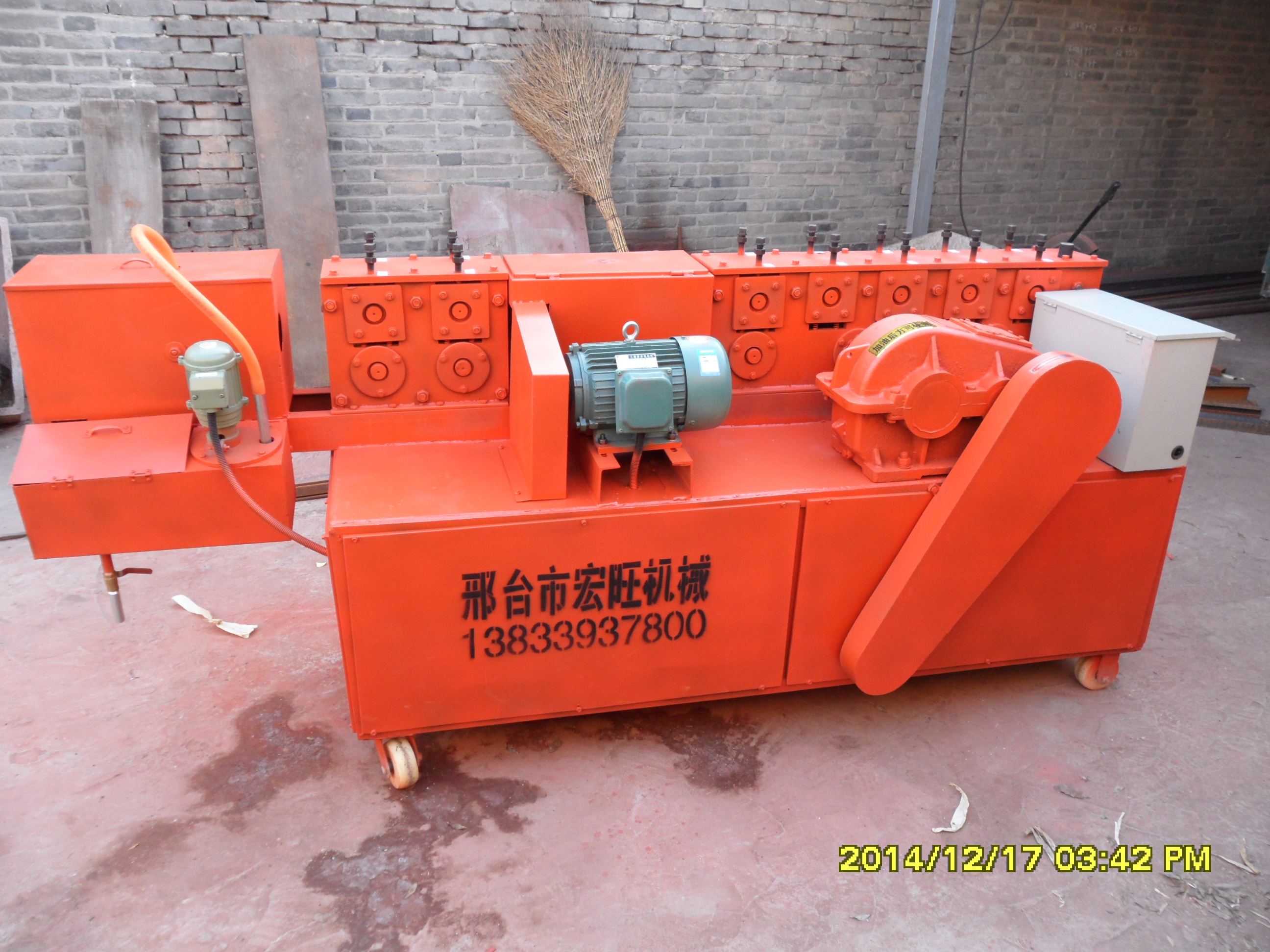 鋼管調(diào)直機(jī)圖片/鋼管調(diào)直機(jī)樣板圖 (3)