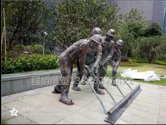 玻璃鋼鐵路工人雕塑圖片/玻璃鋼鐵路工人雕塑樣板圖 (2)