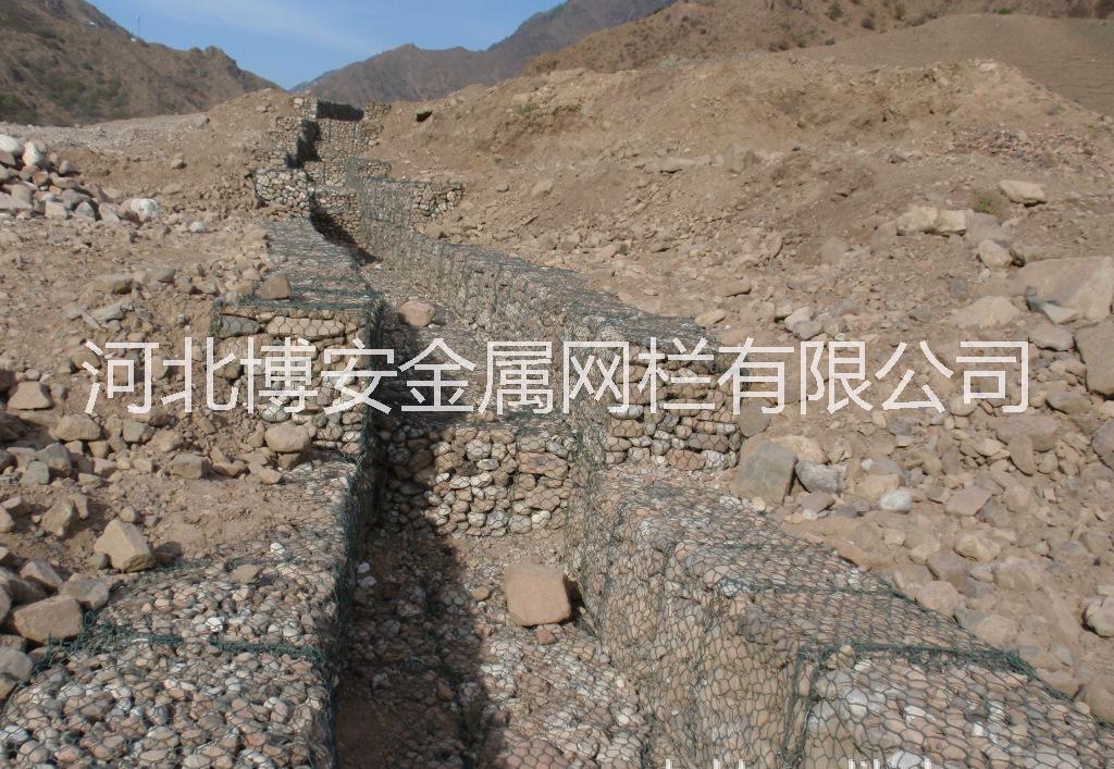 格賓石籠網(wǎng)圖片/格賓石籠網(wǎng)樣板圖 (4)