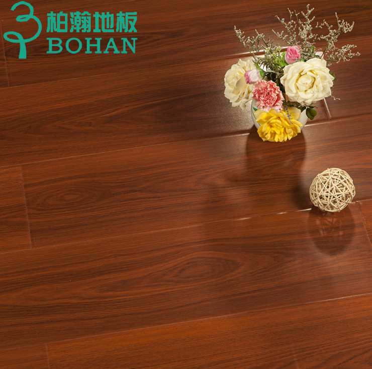 強(qiáng)化復(fù)合木地板批發(fā)圖片/強(qiáng)化復(fù)合木地板批發(fā)樣板圖 (3)