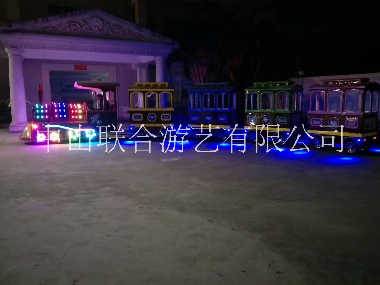 鑫弘游藝  無軌火車圖片