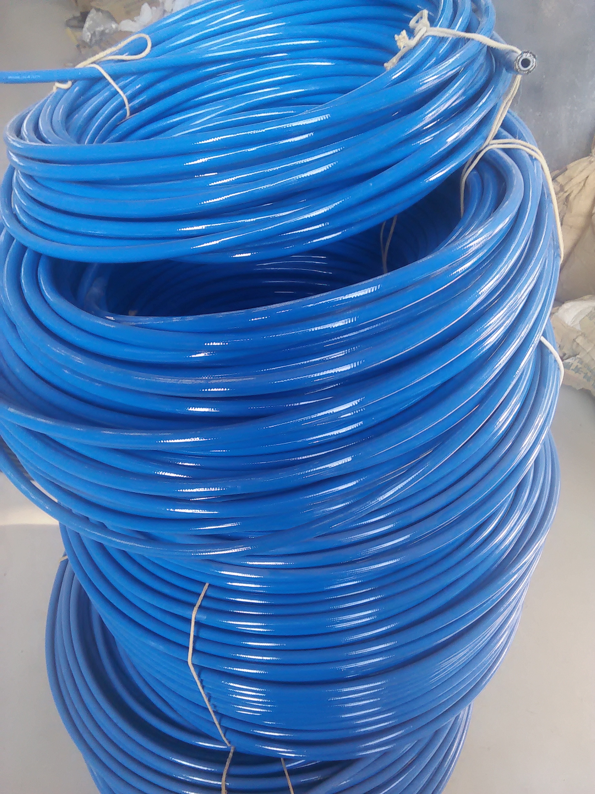 鋼絲編織增強聚氨酯管圖片/鋼絲編織增強聚氨酯管樣板圖 (1)