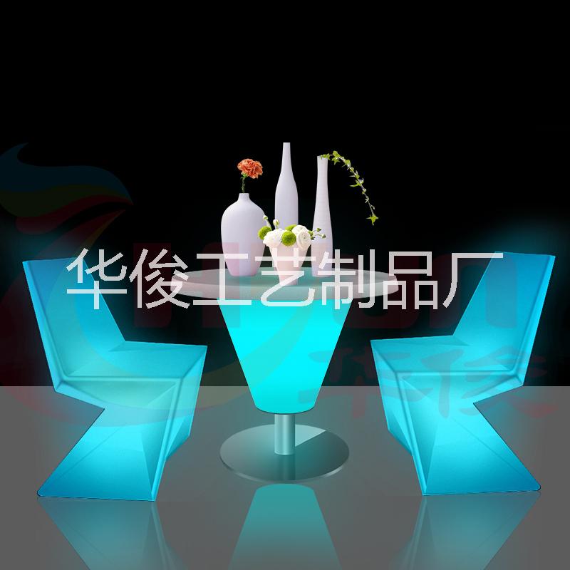 led發(fā)光吧臺(tái) LED酒吧家具圖片/led發(fā)光吧臺(tái) LED酒吧家具樣板圖 (1)