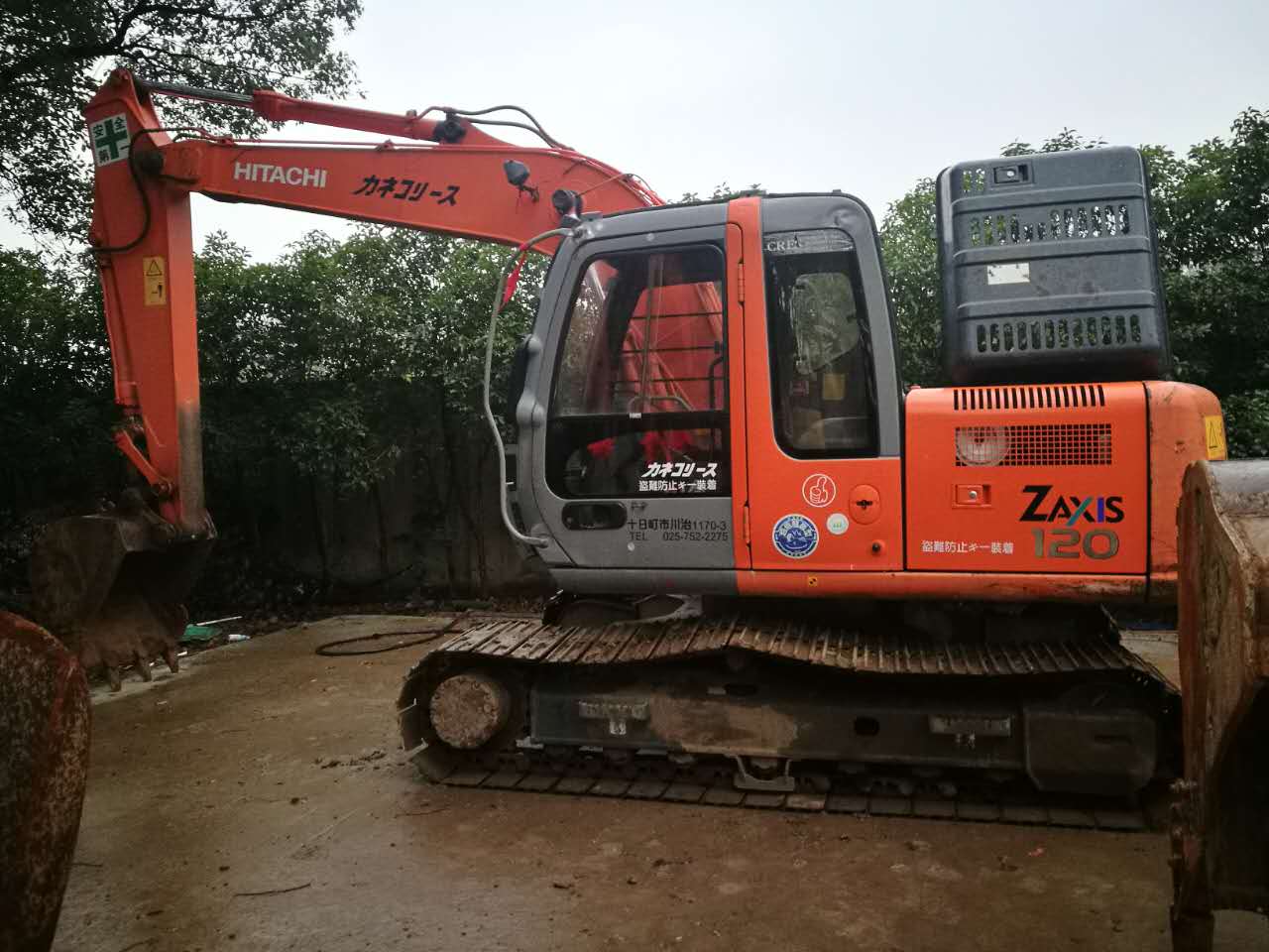 日立120二手挖掘機，日立120挖掘機2017新春巨獻！