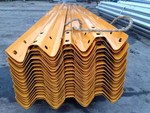 益陽高速公路護(hù)欄圖片