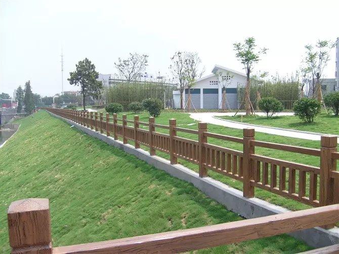圓富仿木欄桿模具 四川仿木欄桿圓富仿木欄桿模具