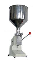 手動膏液灌裝機(jī)圖片