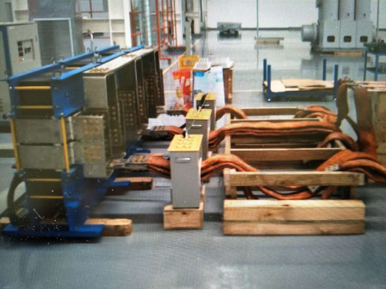 溫升大電流發(fā)生器圖片