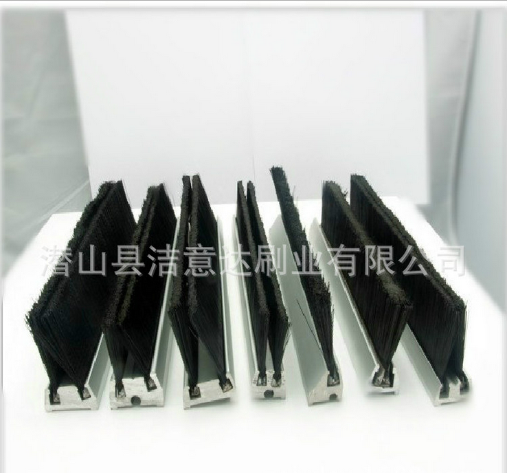 廠家供應(yīng)木板刷 尼龍絲不銹鋼絲板刷 PVC板毛刷條毛刷板條刷定做