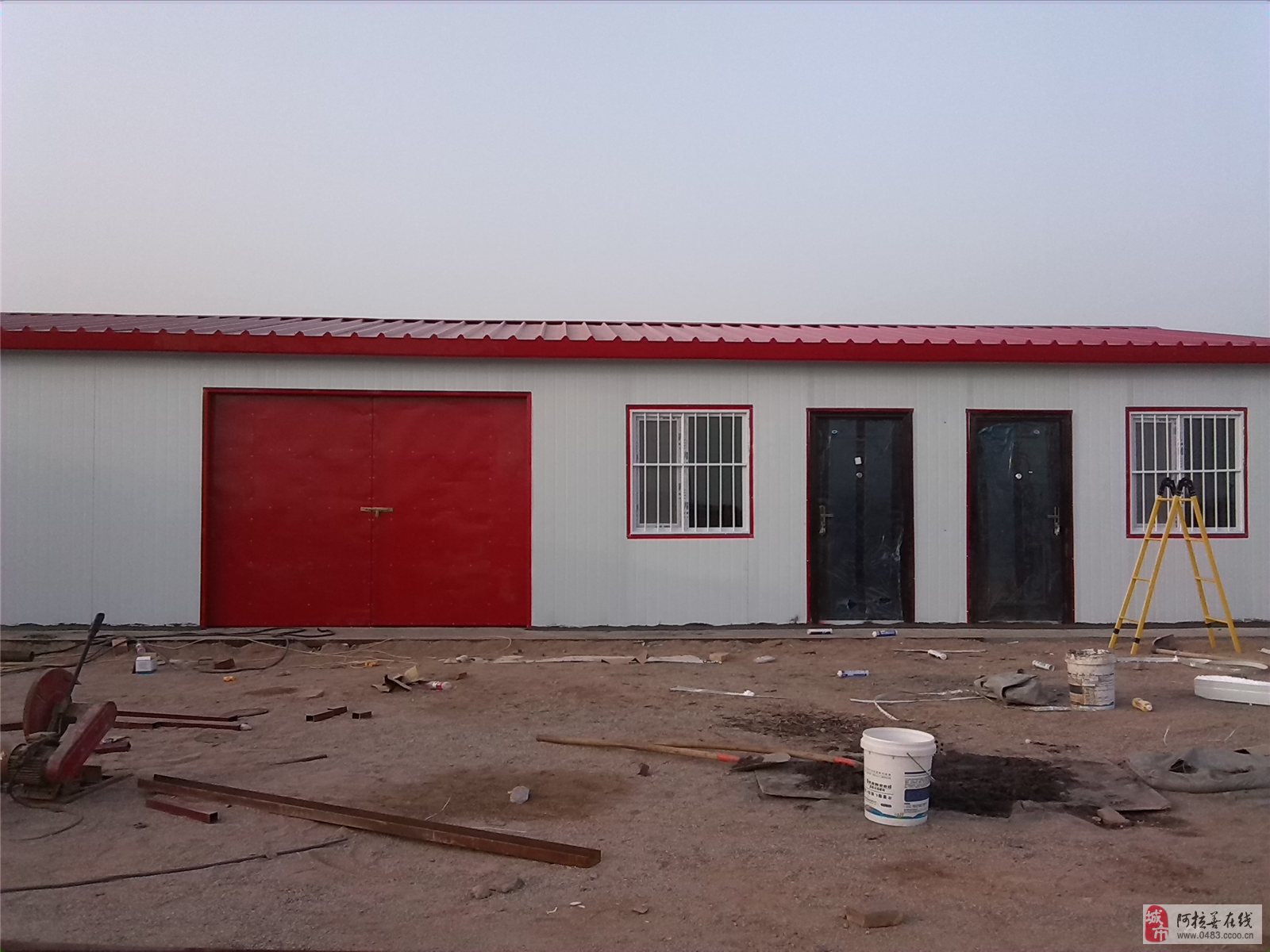 昌平供應(yīng)彩鋼房搭建彩鋼棚閣樓安裝圖片