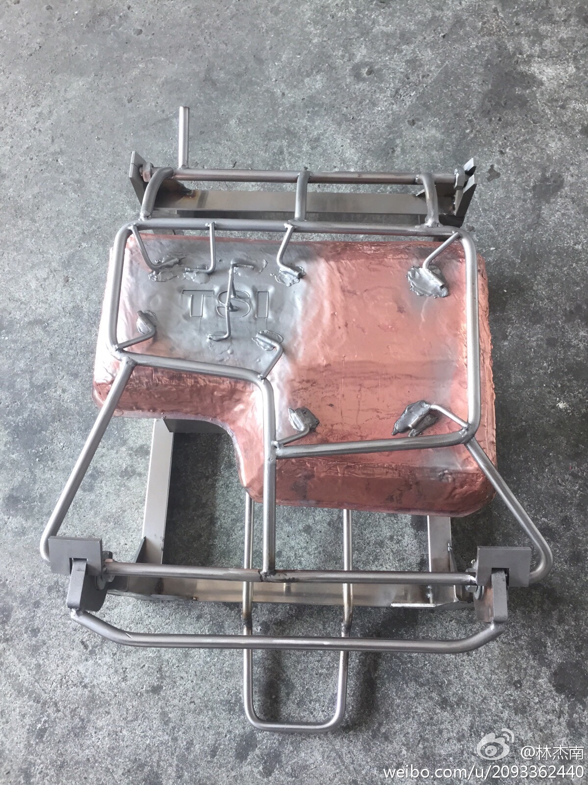 車(chē)燈鍍鋁掛具圖片/車(chē)燈鍍鋁掛具樣板圖 (4)