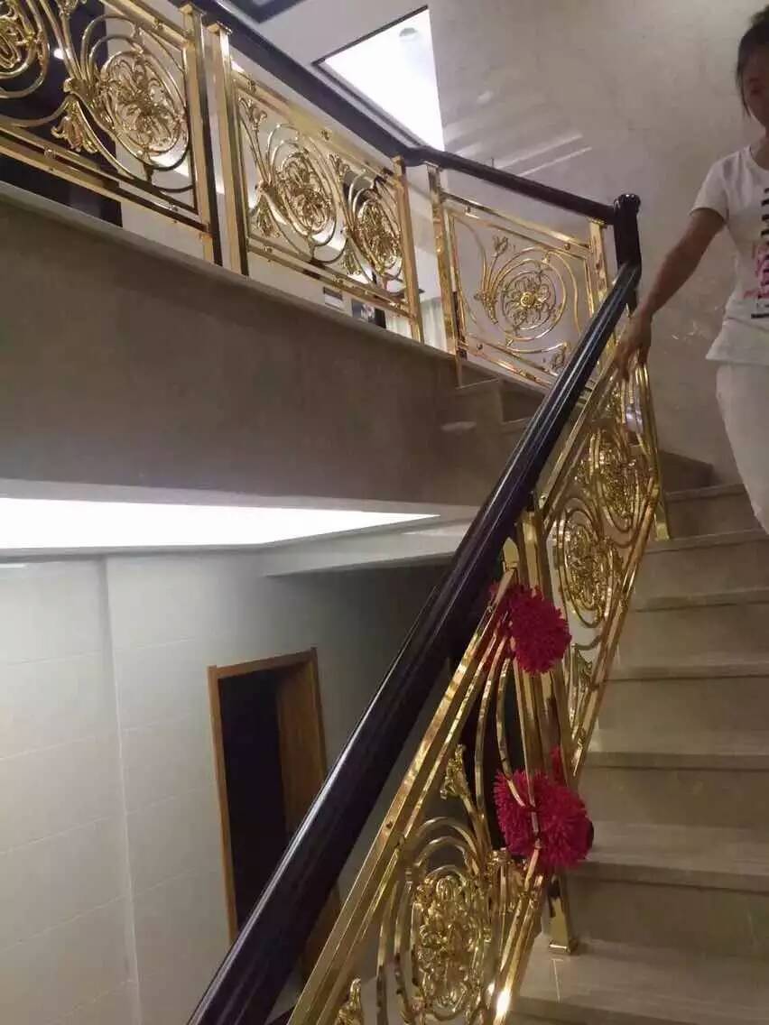 銅樓梯護(hù)欄圖片/銅樓梯護(hù)欄樣板圖 (3)